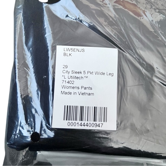 Lululemon Black City Sleek 5 Pocket Wide Leg Utilitech Pants NWT Size 29 - Picture 4 of 6